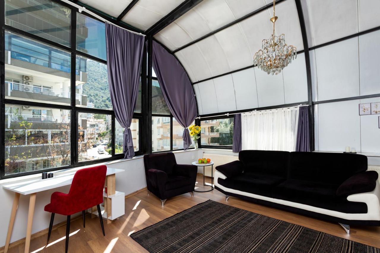 8 Rooms House Balcova Екстер'єр фото