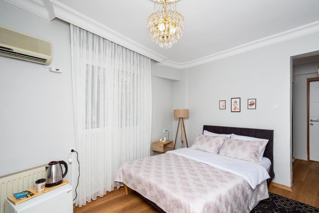 8 Rooms House Balcova Екстер'єр фото