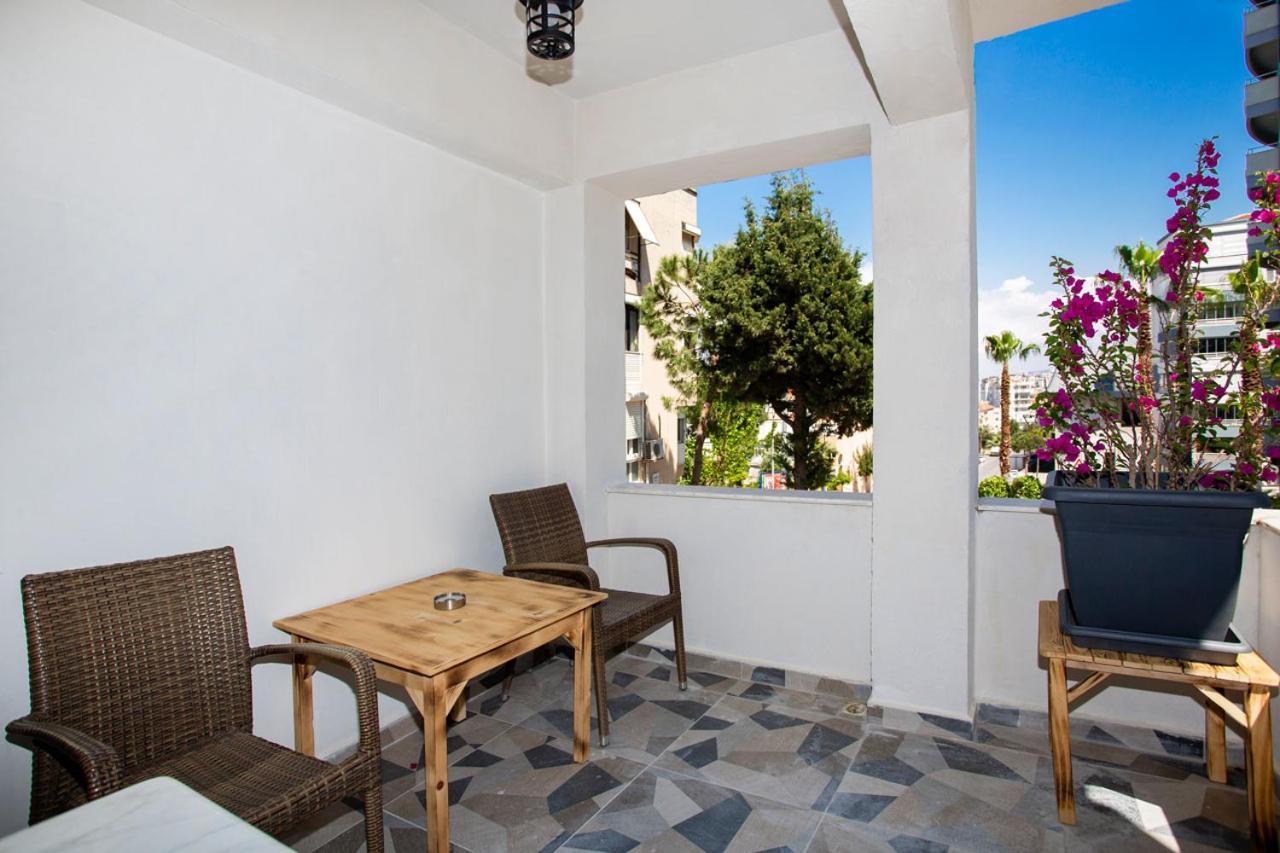8 Rooms House Balcova Екстер'єр фото